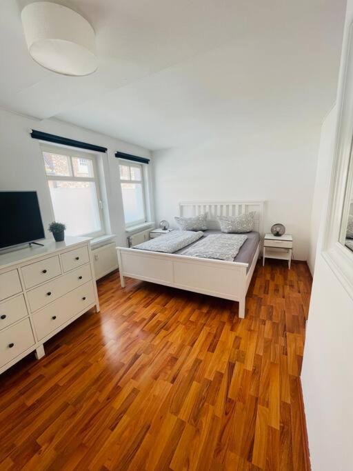 Zentrale Altstadtkoje Fuer Bis Zu 6 Personen Нойштадт Екстер'єр фото